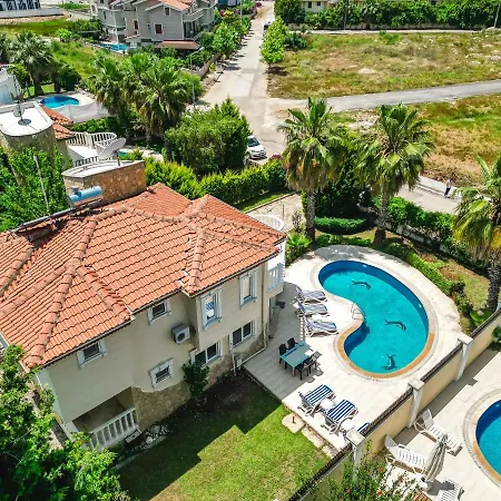 Villabelek8 Villa